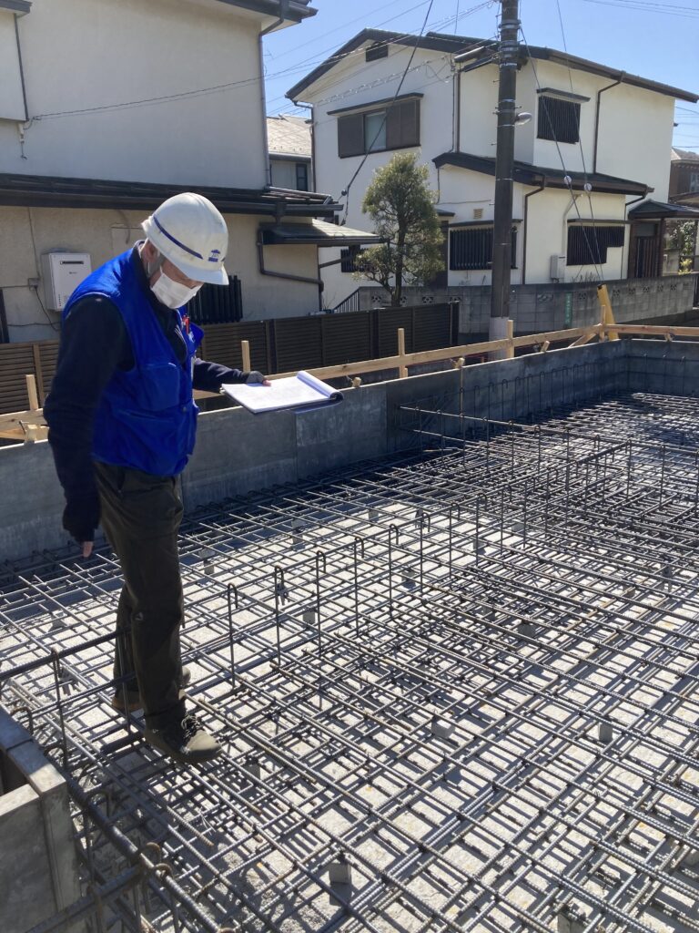 先日、工事未了につき先送りした瑕疵保険の基礎配筋検査が無事合格しました。
