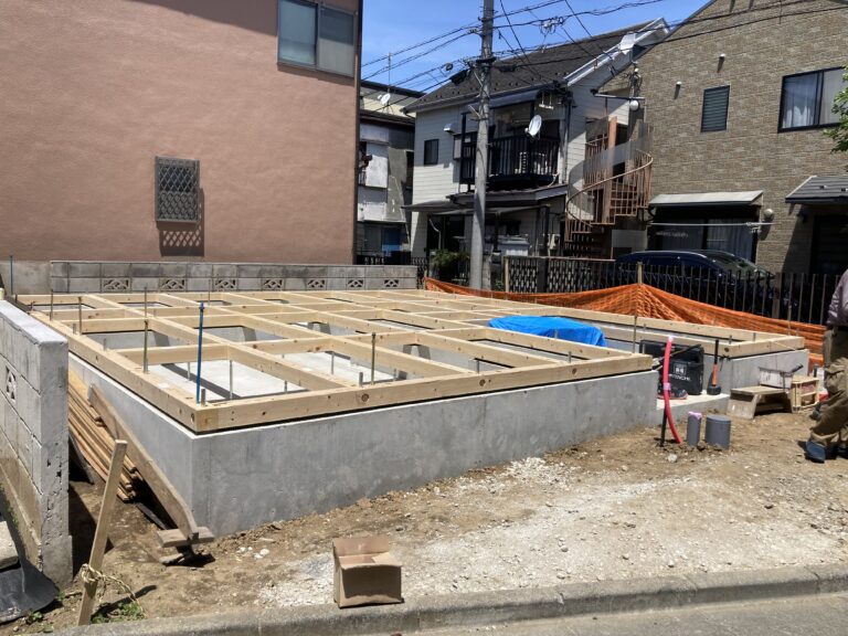 芯材でなければ、何の木を使ってもシロアリに食べられちゃいますよ！