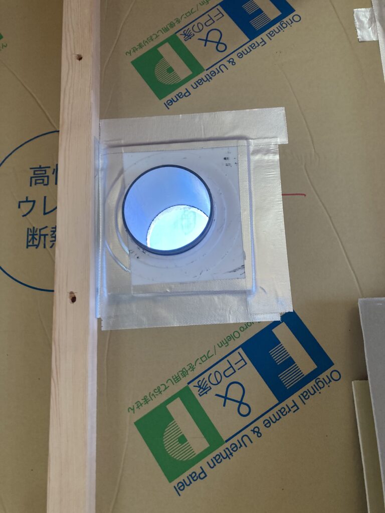 管周りの気密処理の方法を3つほど比べてみました。