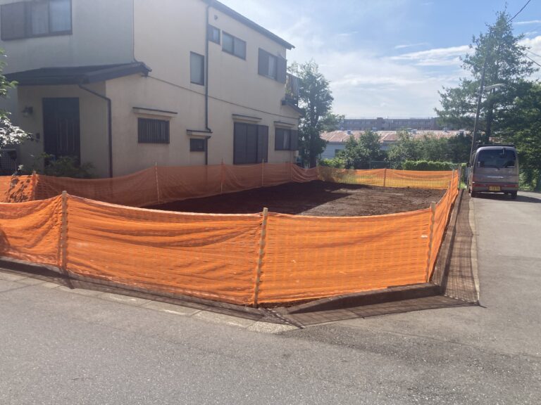 現場近くの遺跡では縄文時代初め～中頃、近世の遺構・遺物が出土しています。