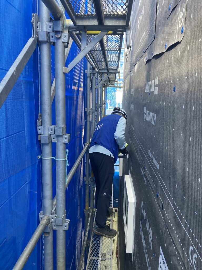 この検査を実施すれば、雨漏りの不安を解消する事が出来ます。