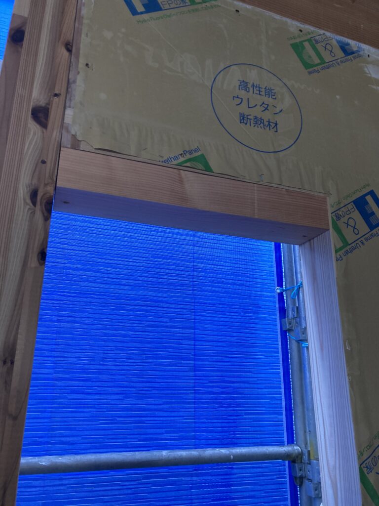 弊社では、パネル番号を記入したパネル図面を添付して注文しています。