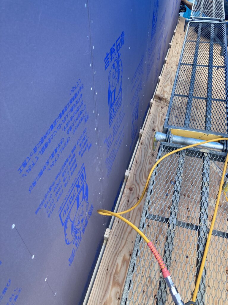 断熱・気密だけではなく、夏の遮熱対策も快適住宅には必須なんです。