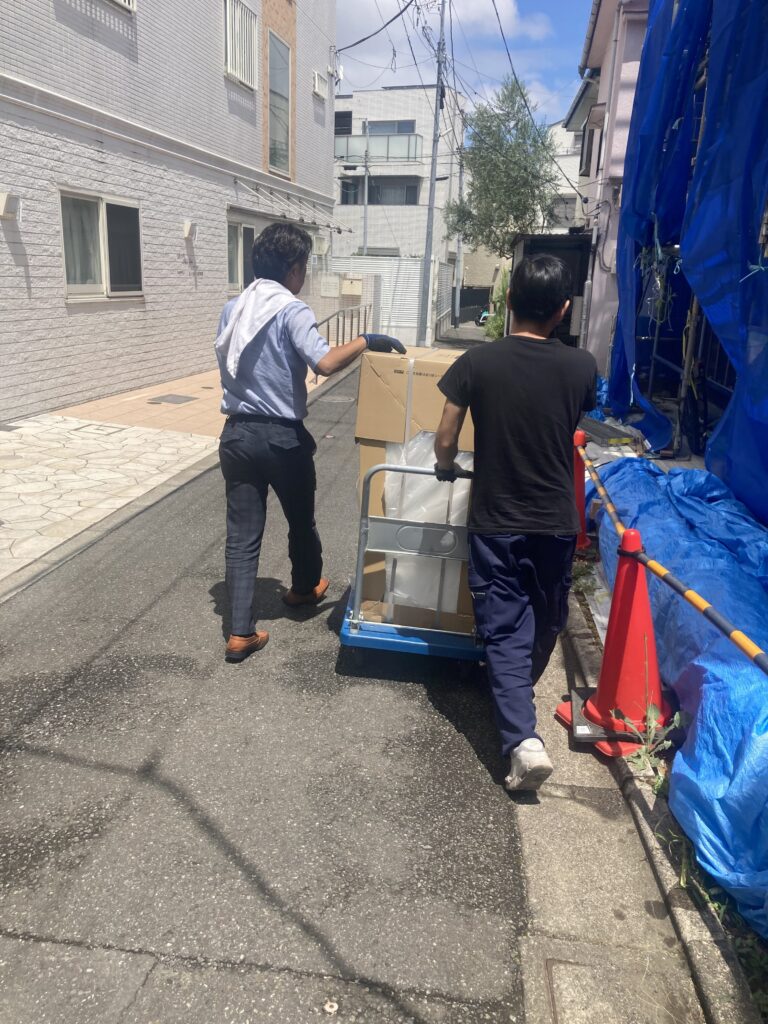 荷物の搬入に関する言葉のアレコレ