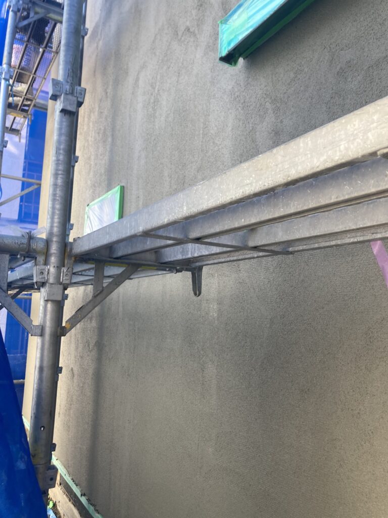 下塗り→中塗りとくれば、当然次は上塗りですよね！