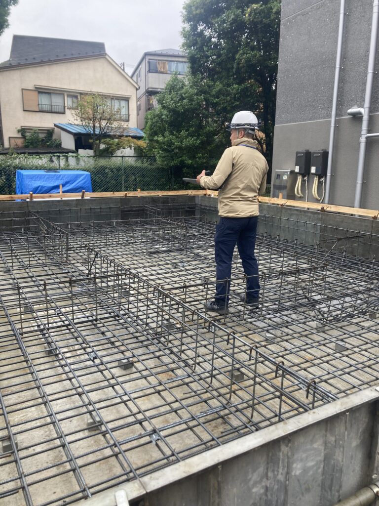 住宅瑕疵担保履行法により定められた『新築住宅を購入する消費者を守る保険（瑕疵保険）』の最初の現場検査となります。