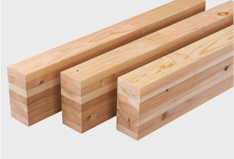 バームクーヘンのように7枚の木材が貼り合わさっています。