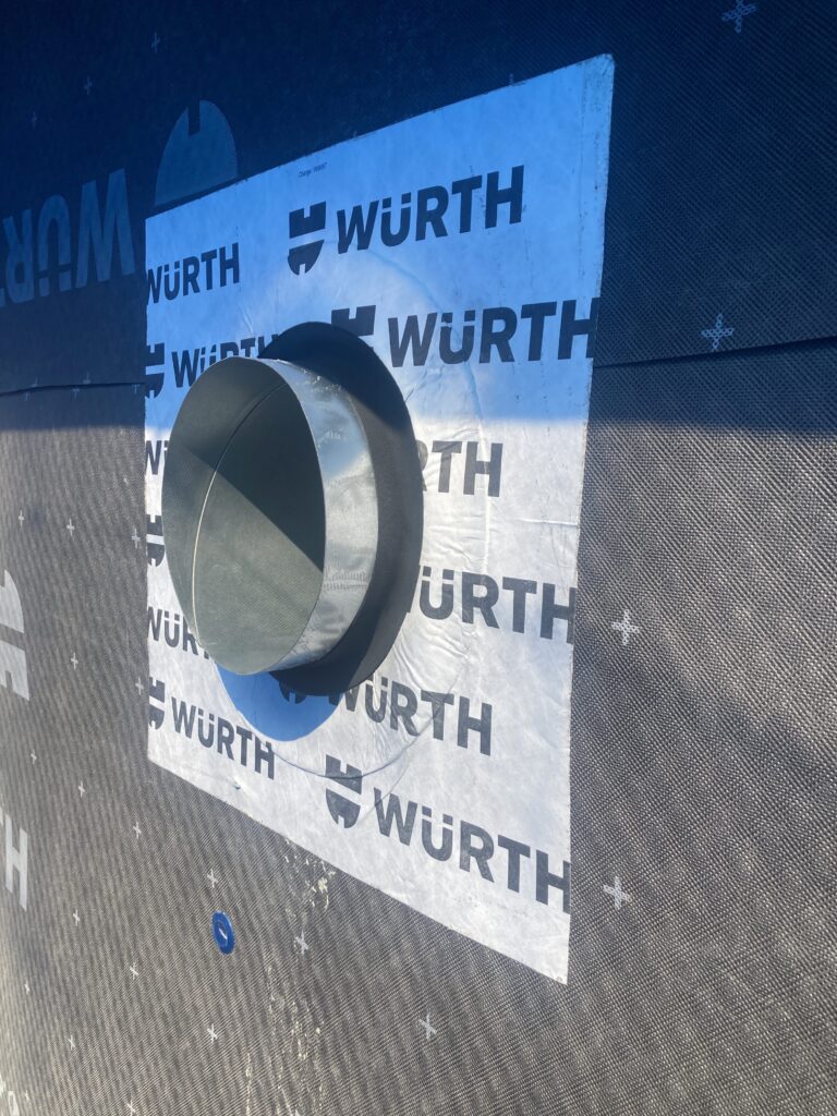 セラカバーSを木質系耐力面材の外側まで貫通させる必要があります。