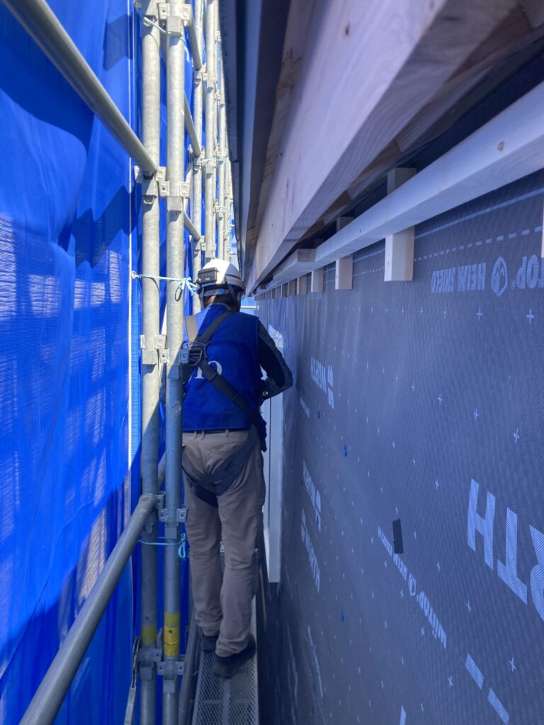 せっかく防水シートの性能を高めても、施工に不備があれば意味がありませんから・・・。