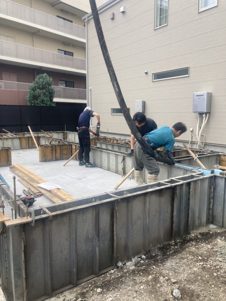 えっ！何故こんな物が？