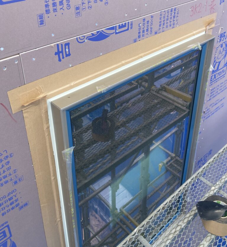 窓回りの防水テープ施工について書いてみました。
